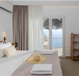 4 bedroom villa with pool by the sea, near Corfu town, sleeps 8